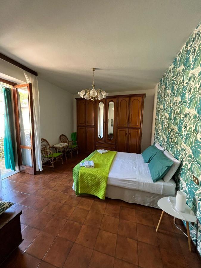 Casa Caterina 2 Storey House, With A Mountain View Toscolano Maderno Ngoại thất bức ảnh