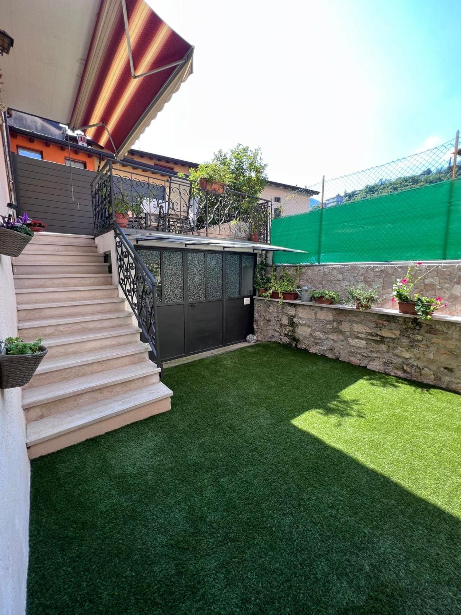 Casa Caterina 2 Storey House, With A Mountain View Toscolano Maderno Ngoại thất bức ảnh