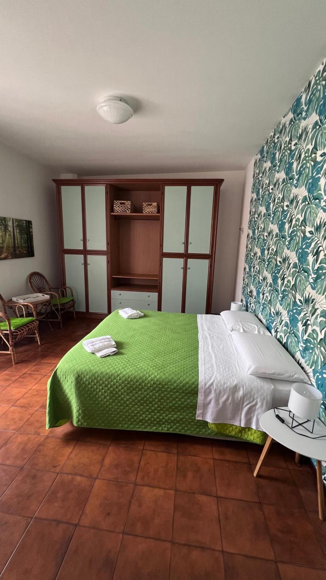 Casa Caterina 2 Storey House, With A Mountain View Toscolano Maderno Ngoại thất bức ảnh